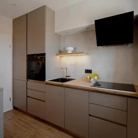 Labin Home * Labin (Istria)